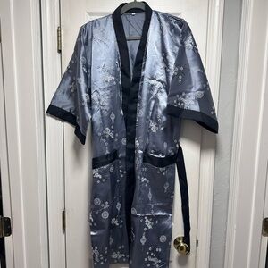 Elegant Floral Kimono Robe